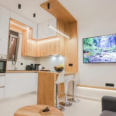 Compass Luxury Appartement